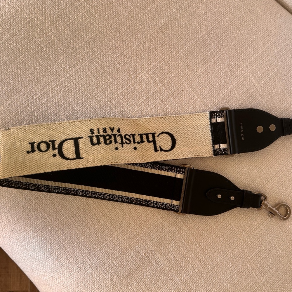 DIOR SHOULDER STRAP WITH RING - Picture 3 of 6
